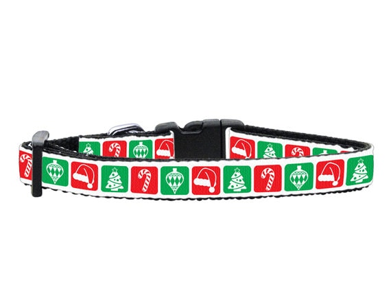 Christmas Nylon Pet Collars and Leashes, "Timeless Christmas"