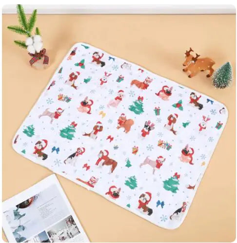 Christmas Style Absorbent Urine Pad Non-slip And Easy To Dry